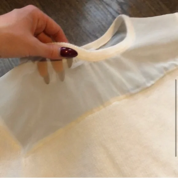 John + Jenn Winter White Crew Neck Fuzzy Mesh Sweater Size Large - Picture 5 of 7